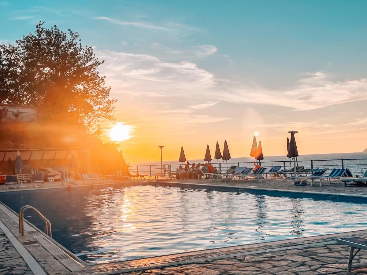 Aqua Holiday Apartments Vlorë Eksteriør bilde